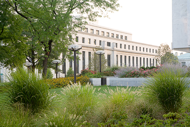 The Federal Reserve, Washington, DC. Oehme, van Sweden & Assoc.
