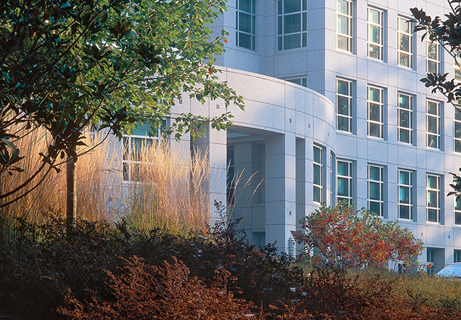 Freddie Mac corporate HQ, McLean, VA. Oehme, van Sweden & Assoc.