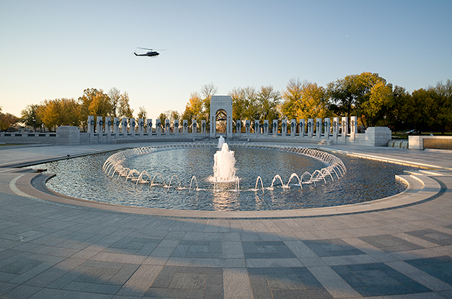 The World War II Memorial, Washington, DC. Oehme, van Sweden & Assoc.