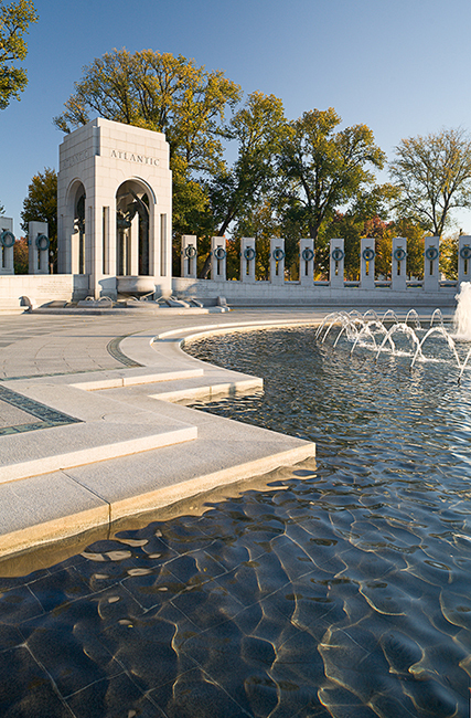 The World War II Memorial, Washington, DC. Oehme, van Sweden & Assoc.